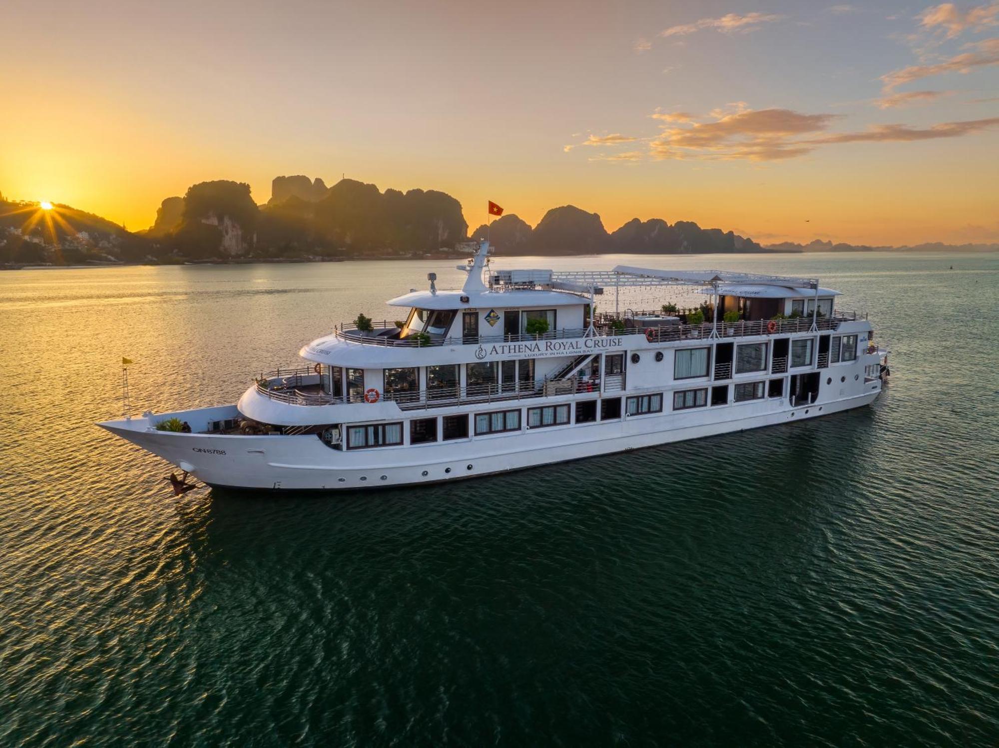 Athena Royal Cruise - Luxury In Halong Bay Hotel Ha Long Exterior photo