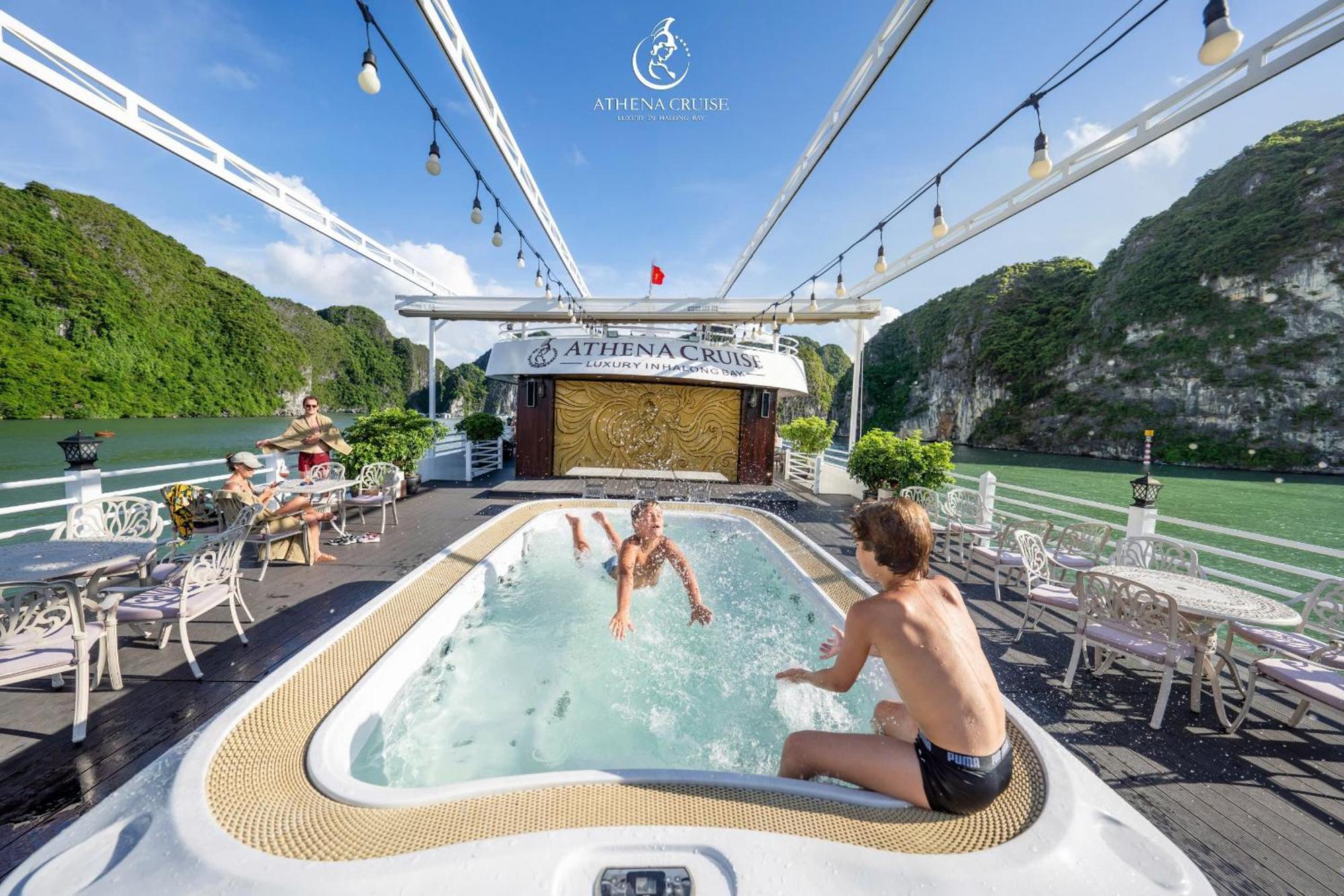 Athena Royal Cruise - Luxury In Halong Bay Hotel Ha Long Exterior photo