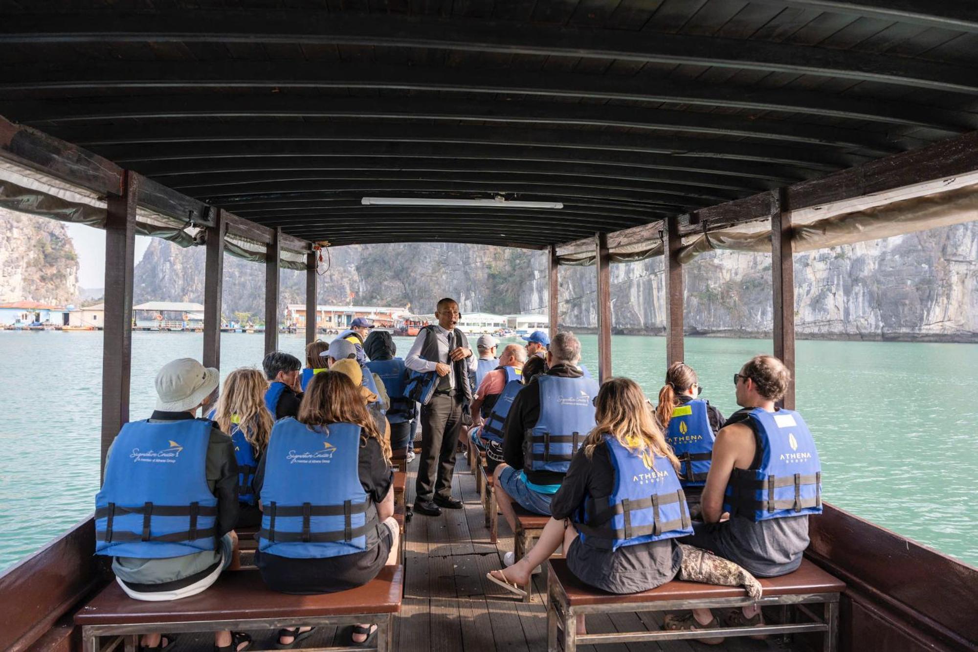 Athena Royal Cruise - Luxury In Halong Bay Hotel Ha Long Exterior photo