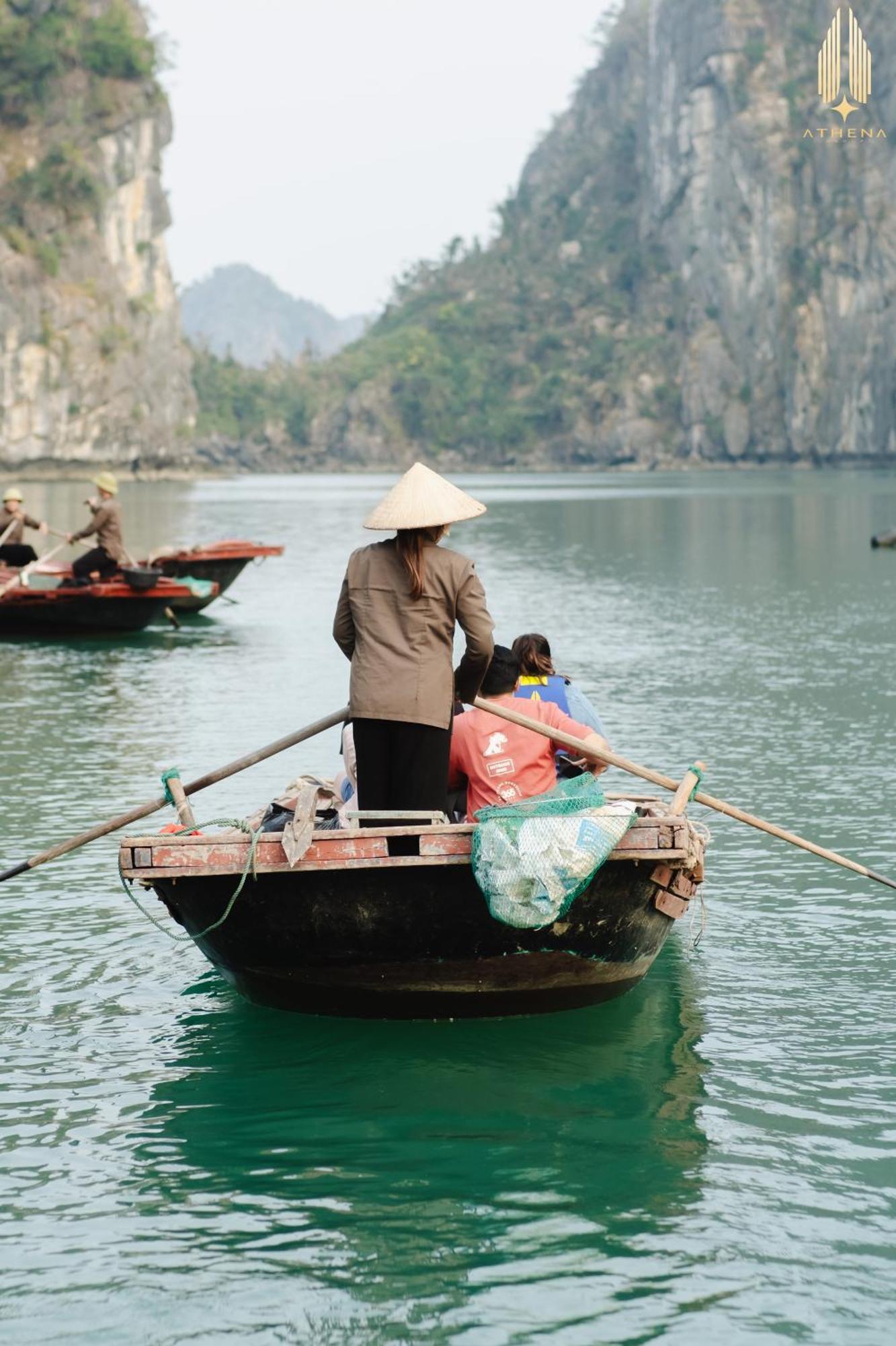 Athena Royal Cruise - Luxury In Halong Bay Hotel Ha Long Exterior photo
